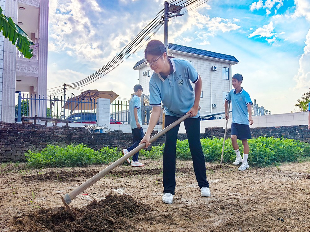 泰安正规教育不听话孩子学校怎么联系
